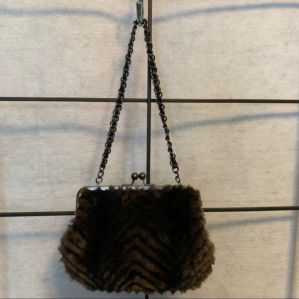 Chico's Evening Bag Women Small Brown Faux Fur Chevron Kiss Lock Chain Strap